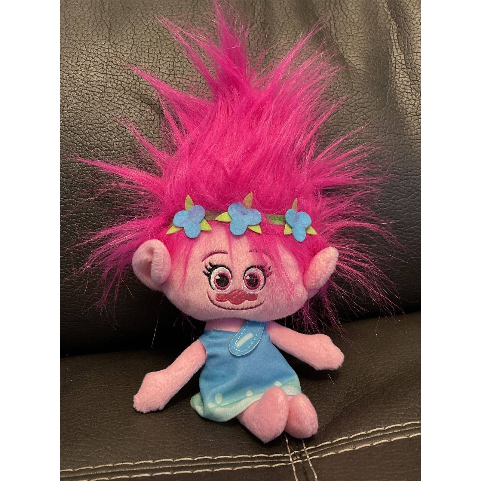 Hasbro B7772GC0 Trolls Talking Plush Hasbro B7772GC0 Trolls Talking Plush